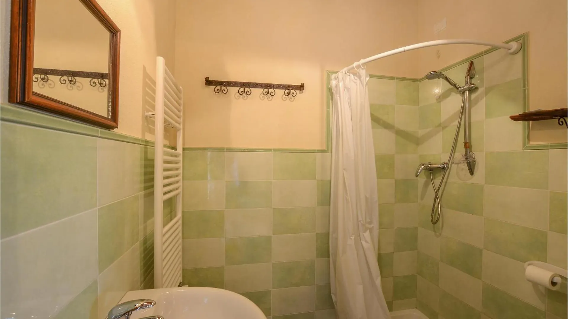Pet Friendly Home In Giustagnana With Wifi Fabbiano  0*, Fabbiano (Lucca) Italy